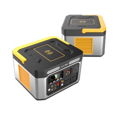 AC Output Voltage 110V / 220V 2000W Portable Solar Power Station For Camping And Home
